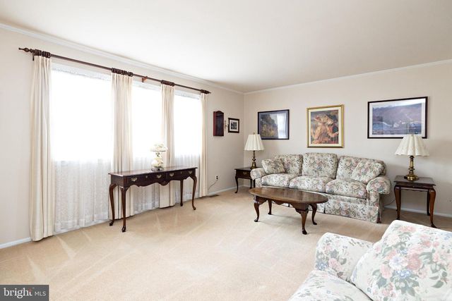 3 ARLINGTON, Sewell, NJ 08080