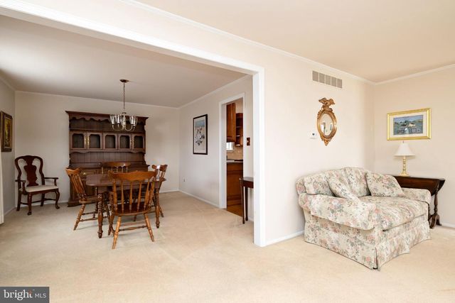 3 ARLINGTON, Sewell, NJ 08080