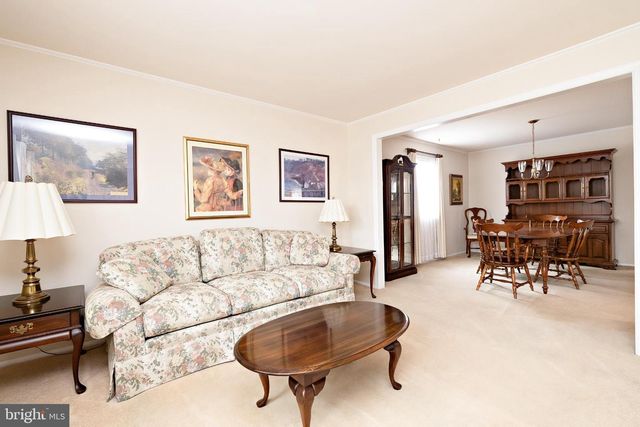 3 ARLINGTON, Sewell, NJ 08080