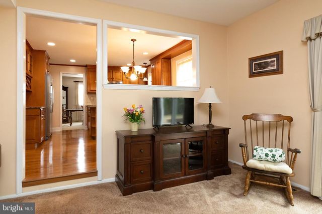 3 ARLINGTON, Sewell, NJ 08080