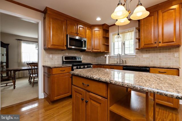 3 ARLINGTON, Sewell, NJ 08080