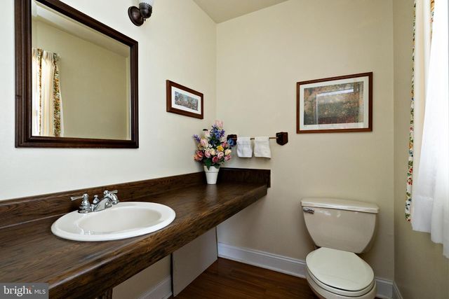 3 ARLINGTON, Sewell, NJ 08080