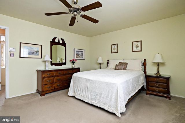 3 ARLINGTON, Sewell, NJ 08080