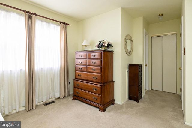 3 ARLINGTON, Sewell, NJ 08080