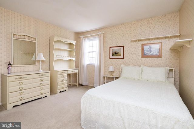 3 ARLINGTON, Sewell, NJ 08080