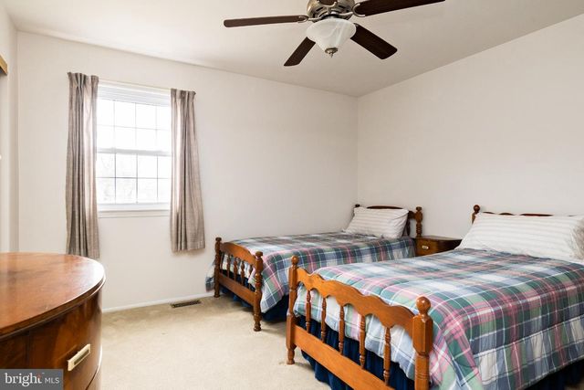 3 ARLINGTON, Sewell, NJ 08080