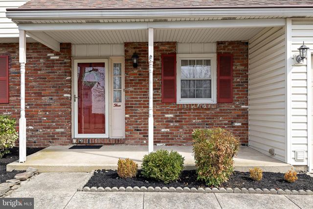 3 ARLINGTON, Sewell, NJ 08080