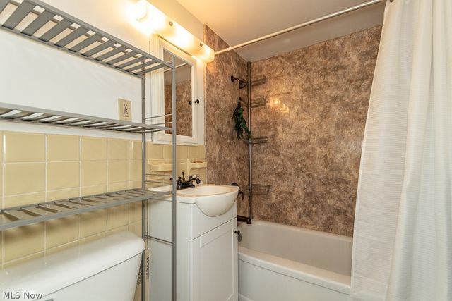 19201 Van Aken Boulevard 313, Shaker Heights, OH 44122