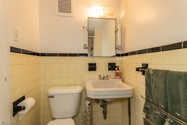 19201 Van Aken Boulevard 313, Shaker Heights, OH 44122