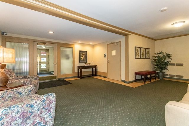 19201 Van Aken Boulevard 313, Shaker Heights, OH 44122