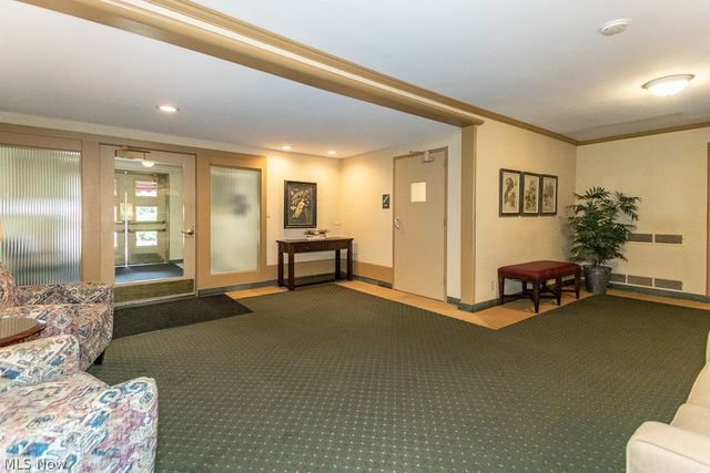 19201 Van Aken Boulevard 313, Shaker Heights, OH 44122