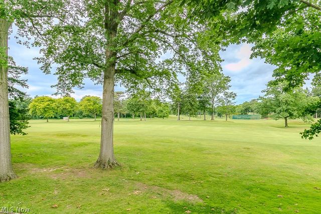 19201 Van Aken Boulevard 313, Shaker Heights, OH 44122