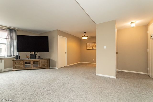19201 Van Aken Boulevard 313, Shaker Heights, OH 44122