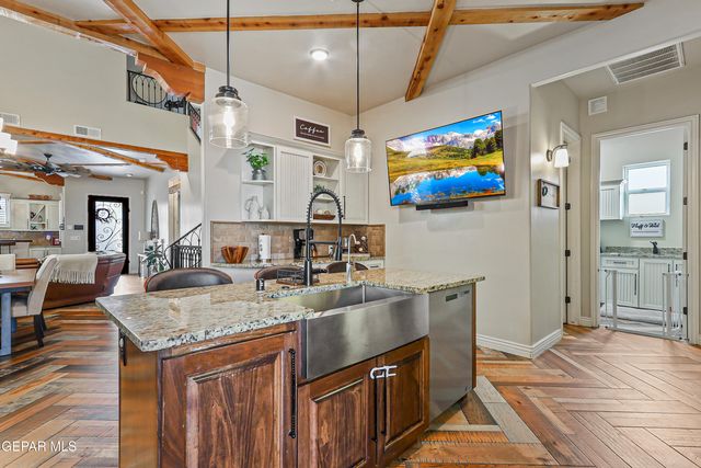 504 S S Festival Drive, El Paso, TX 79912