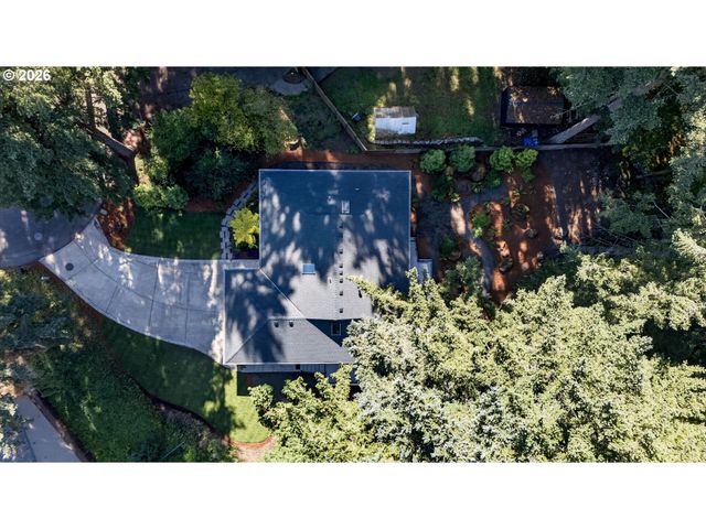 18861 Indian Springs Cir, Lake Oswego, OR 97035