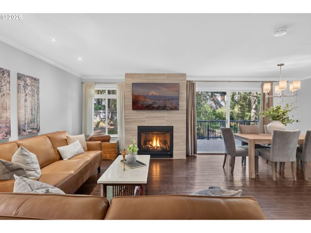 18861 Indian Springs Cir, Lake Oswego, OR 97035