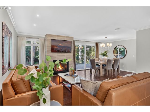 18861 Indian Springs Cir, Lake Oswego, OR 97035