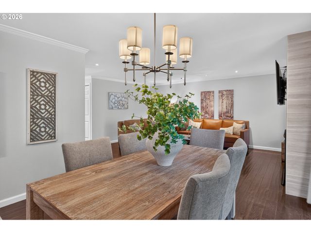 18861 Indian Springs Cir, Lake Oswego, OR 97035