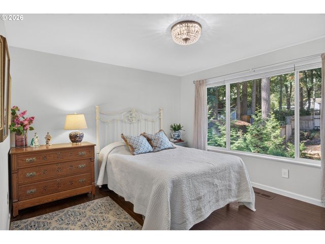 18861 Indian Springs Cir, Lake Oswego, OR 97035