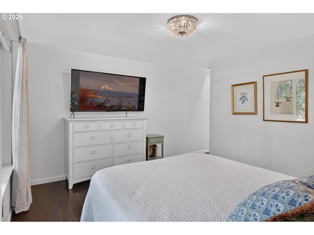 18861 Indian Springs Cir, Lake Oswego, OR 97035
