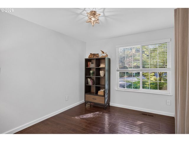 18861 Indian Springs Cir, Lake Oswego, OR 97035