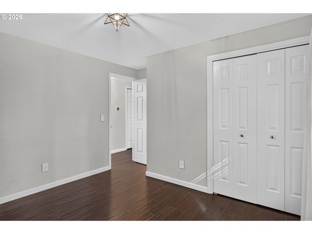 18861 Indian Springs Cir, Lake Oswego, OR 97035