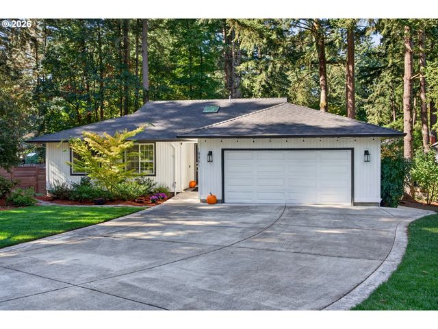 18861 Indian Springs Cir, Lake Oswego, OR 97035