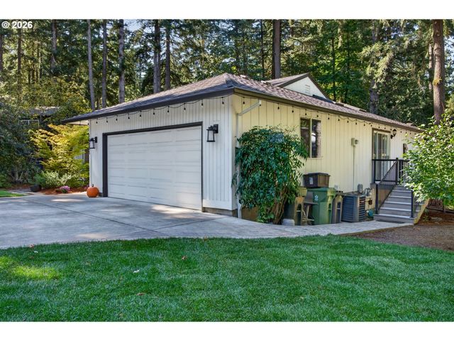 18861 Indian Springs Cir, Lake Oswego, OR 97035