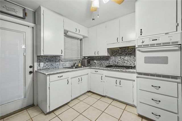 4018 Lamont St, Corpus Christi, TX 78411