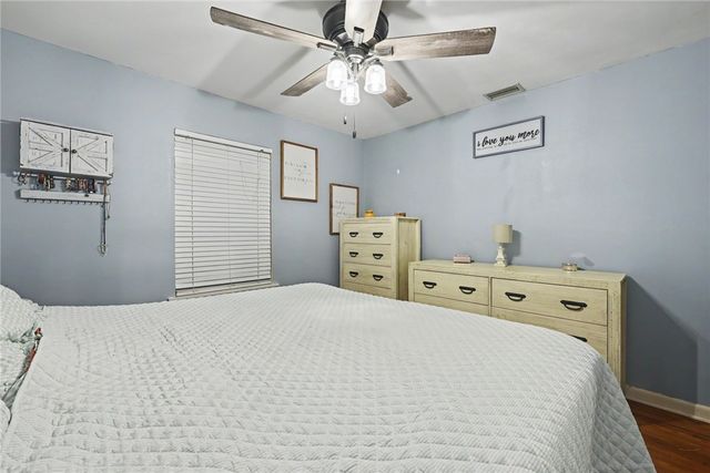 4018 Lamont St, Corpus Christi, TX 78411