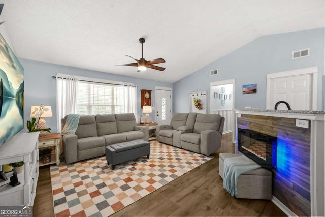 64 Wayfaring Drive, Rockmart, GA 30153