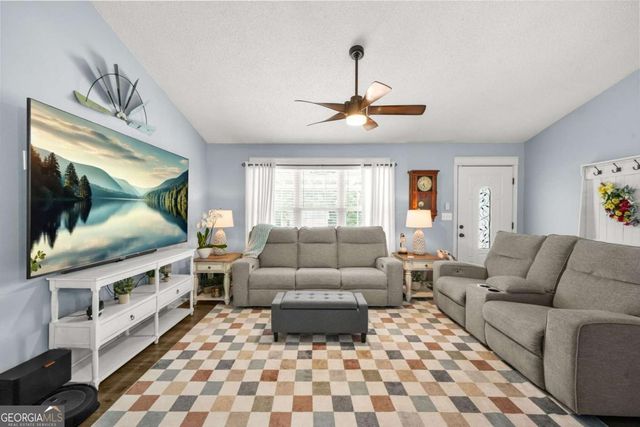 64 Wayfaring Drive, Rockmart, GA 30153