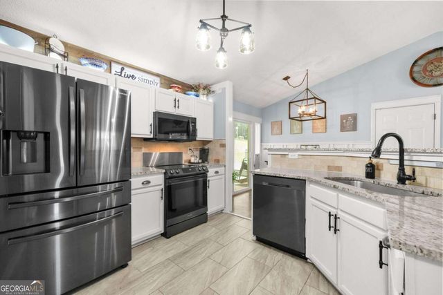 64 Wayfaring Drive, Rockmart, GA 30153