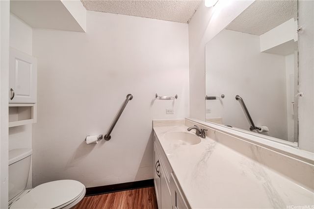 747 Amana Street 407, Honolulu, HI 96814