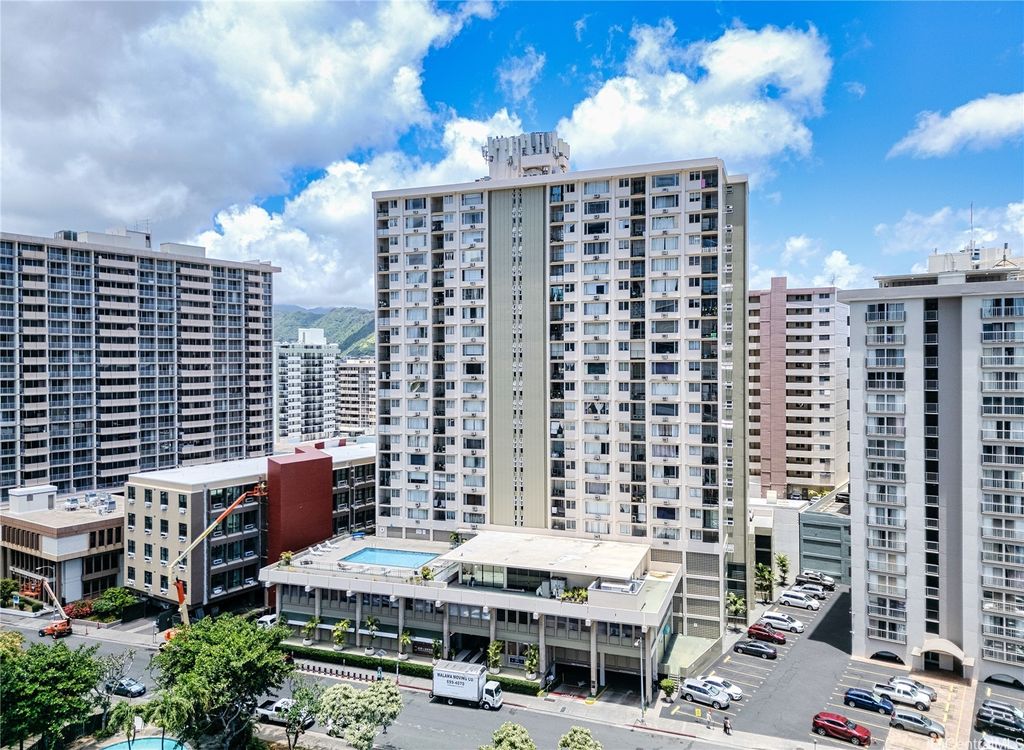 747 Amana Street 407, Honolulu, HI 96814