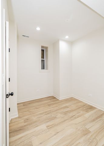 3345 W Douglas Boulevard, Chicago, IL 60623