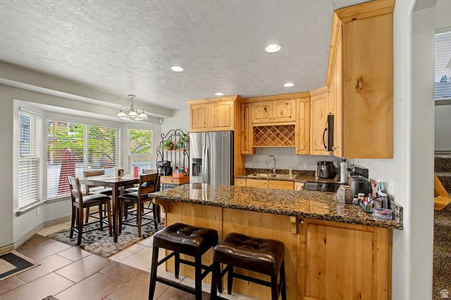 266 E TWIN BRIDGES LN, Midvale, UT 84047