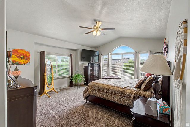 266 E TWIN BRIDGES LN, Midvale, UT 84047