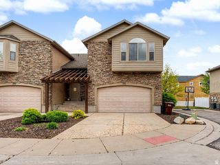 266 E TWIN BRIDGES LN, Midvale, UT 84047