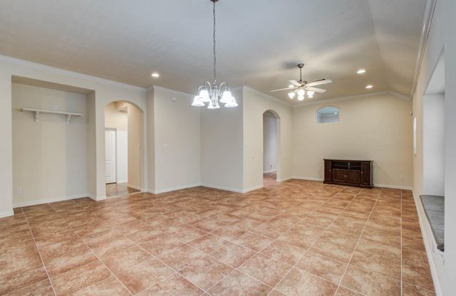 906 Wiley Drive, Magnolia, TX 77354