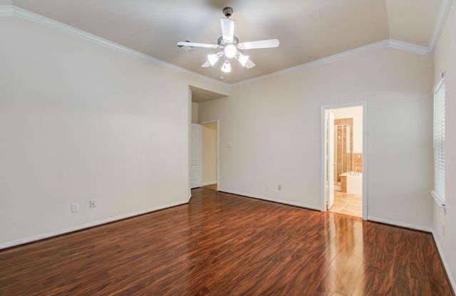 906 Wiley Drive, Magnolia, TX 77354