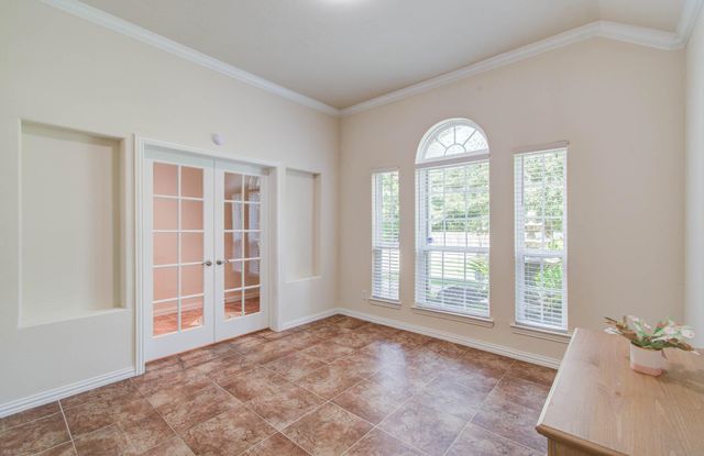 906 Wiley Drive, Magnolia, TX 77354