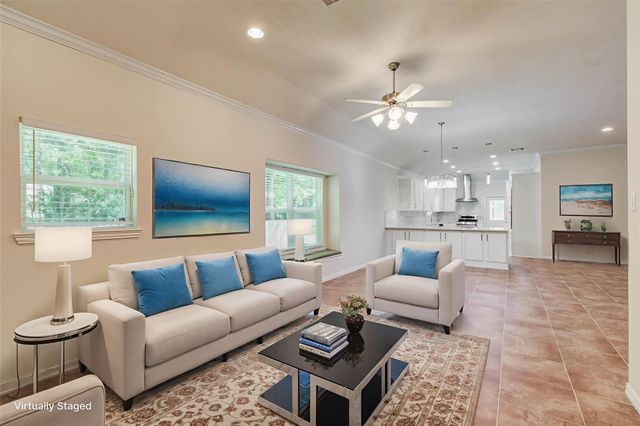 906 Wiley Drive, Magnolia, TX 77354