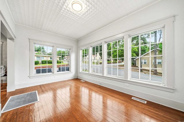 301 Summer Street, Hot Springs, AR 71913