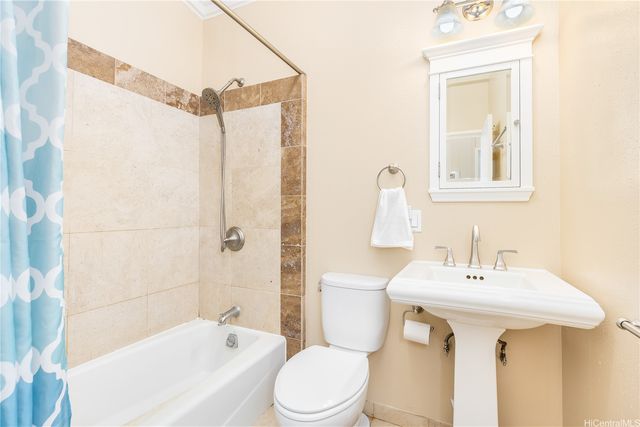 823 Halula Place, Kailua, HI 96734