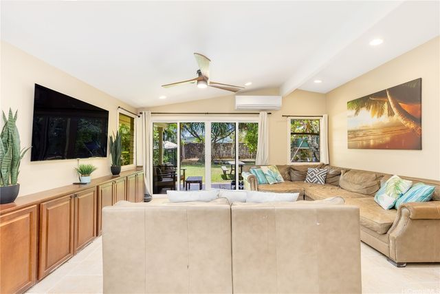823 Halula Place, Kailua, HI 96734