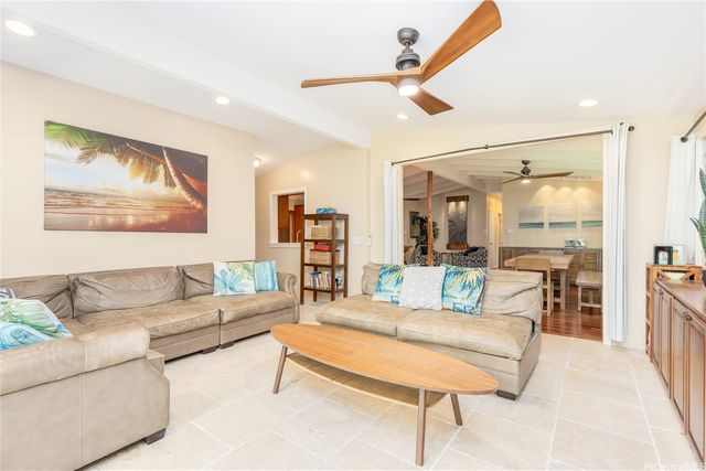 823 Halula Place, Kailua, HI 96734