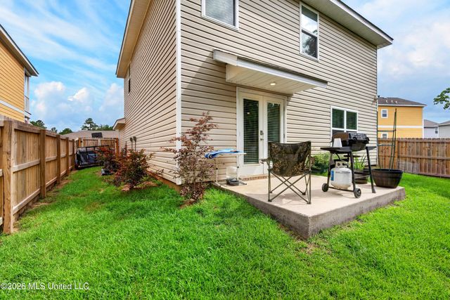 2016 Napoleon Street, Ocean Springs, MS 39564