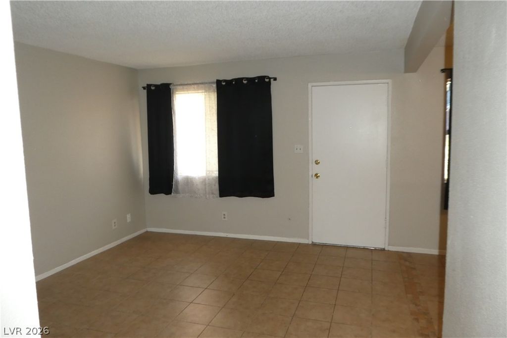 212 Orland Street 30, Las Vegas, NV 89107 — photo 3