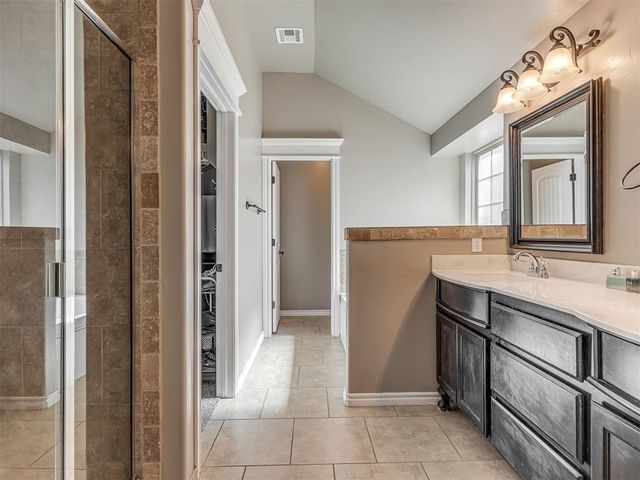 17017 Madrid Circle, Oklahoma City, OK 73170